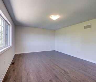 For Lease - 205 Warden Street, Clearview, Ontario - Photo 4