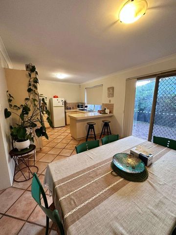 Scarborough - Photo 3