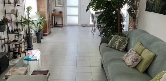 Appartement T3 - Terrasse - Non Meublé - St Hippolyte - Photo 2