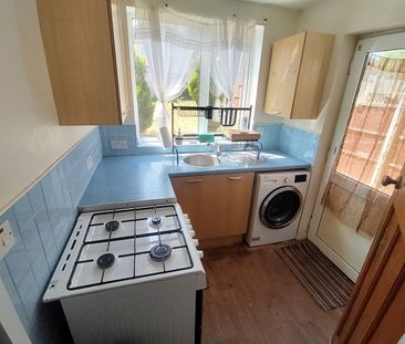 3 Bed Terraced House, Walmer Grove, B23 - Photo 6