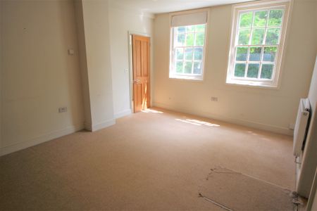 Sir Isaacs Walk, Colchester - Photo 4