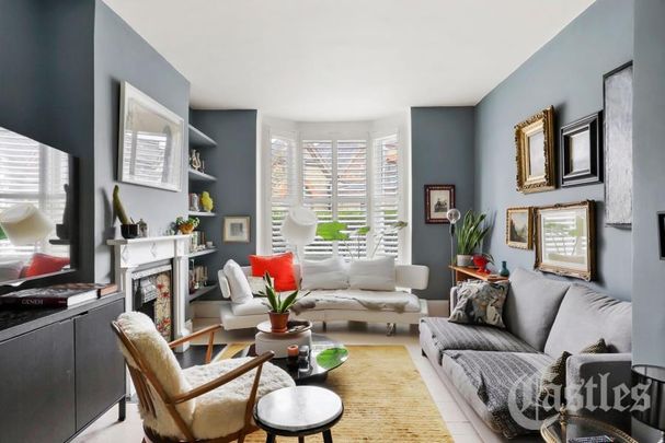 4 bedroom end of terrace house to rent - Photo 1