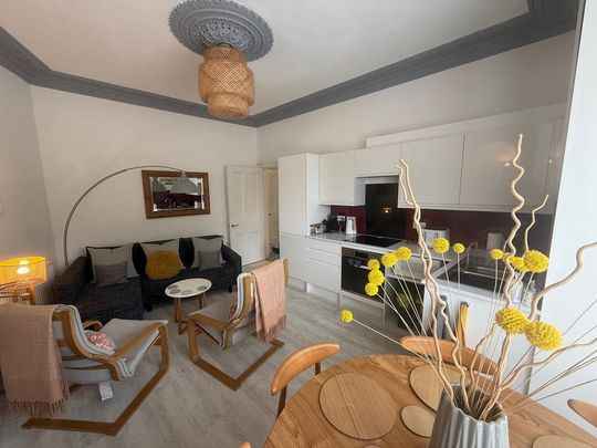 2 bedroom apartment to rent - Photo 1