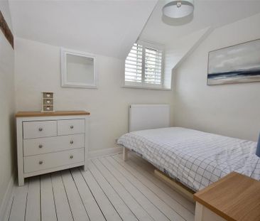 2 bedroom cottage to rent - Photo 3