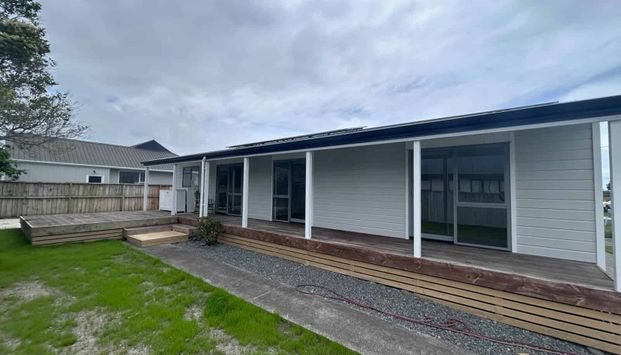 Newly Renovated Family Living - Photo 1