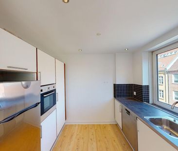 3-værelses lejlighed i Aalborg Vestby med gode faciliteter - Foto 2