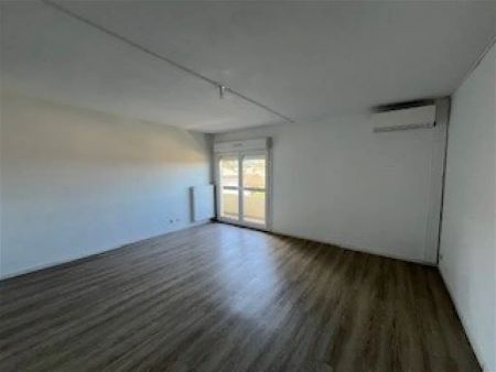 Location appartement 5 pièces - 93m² à Bollene (84500) - Photo 4