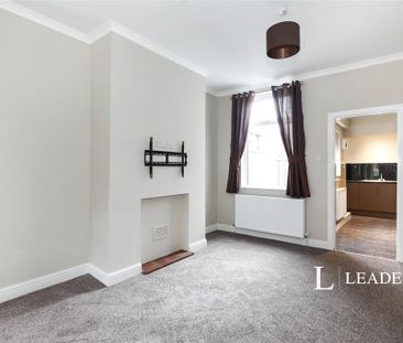 3 bedroom terraced house to rent - Photo 2