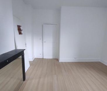 Location Appartement 2 pièces 42m² MILLAU 12100 - Photo 1