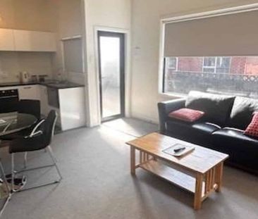 Fully Furnished Lock up and Leave - Photo 4