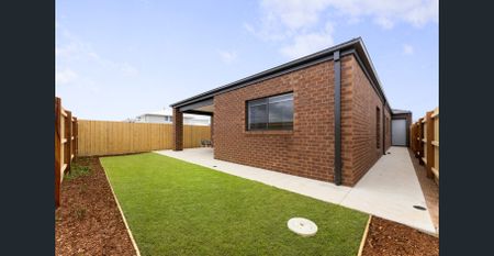 Stylish 4-Bedroom Family Home in the Heart of Armstrong Creek - Photo 4