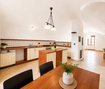 Pronájem bytu 2+kk 79 m² - Fotografie 4