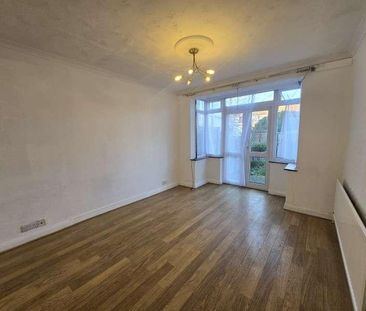 Causeyware Road, Edmonton, N9 - Photo 3