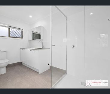 2/34 Bungama Street, Maroochydore, Qld 4558 - Photo 5