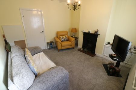 Main Street, Swanland, North Ferriby - Photo 3