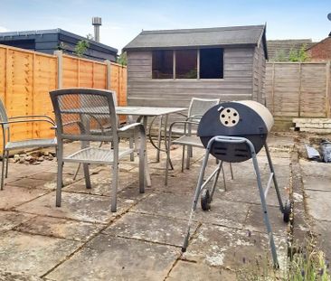 2 bedroom semi-detached house to rent - Photo 5
