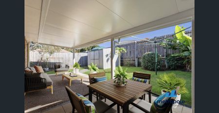 THREE BEDROOM HOME IN CONVENIENT LOCATION - Photo 3