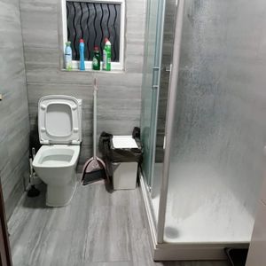 Room in a Shared House, Sibley Grove, E12 - Photo 3