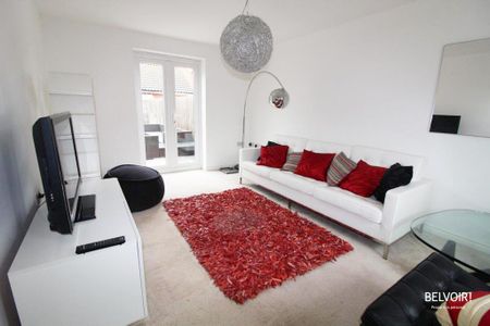 3 bedroom semi-detached house to rent - Photo 2