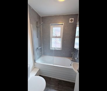 3 Bed Terraced House, Suburban Road, L6 - Photo 5