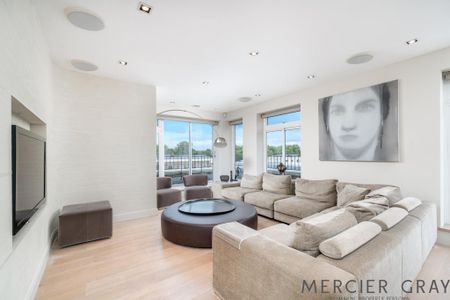 3 bedroom penthouse to rent - Photo 2