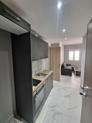 Studio/Γκαρσονιέρα για ενοικίαση Κάτω Αναγέννηση (Νεάπολη) - Photo 1