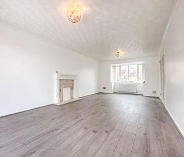 4 bedroom terraced house to rent - Photo 1