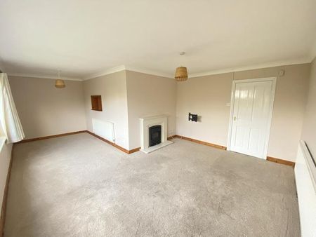 3 bedroom link detached house to rent - Photo 3