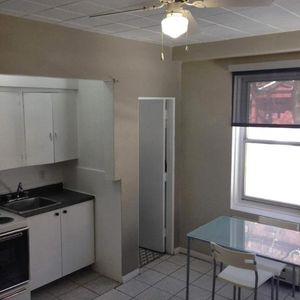 STUDIO RENOVE AVEC VUE IMPRENNABLE SUR UN JARDIN PRIVÉ - Photo 2