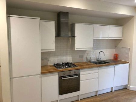 2 bedroom flat to rent - Photo 4