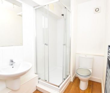 1 bedroom Flat To Let - Photo 5