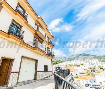 Townhouse in Sedella, Inland Andalucia in the mountains - Photo 1