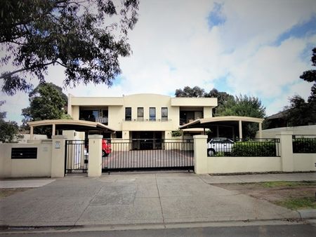 4/3 Mill Park Drive, Mill Park, VIC 3082 - Photo 2