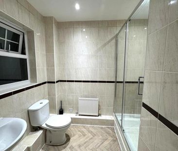 5 bedroom townhouse to rent - Photo 4