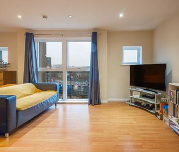 2 bedroom maisonette to rent - Photo 1