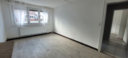 Location Appartement 3 pièces 72m² ST OMER 62500 - Photo 4