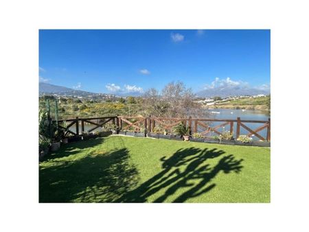 4 bedroom luxury Semidetached House for rent in Marbella, Spain - Photo 4