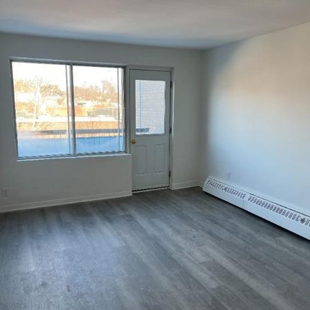 3.5 Apartment For April 1st, 2025 - A louer • For Rent - Photo 3