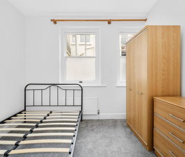 3 bedroom apartment to rent - Photo 6
