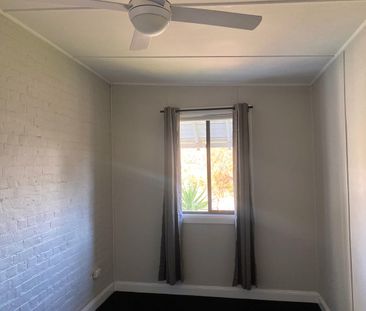 Three Bedroom Home close to Centre of Town - Photo 3