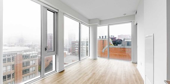 Brand New Deluxe Corner Suite In The Heart Of The St. Lawrence Market - Photo 2