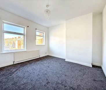 2 bed terraced house to rent in SR8 - Photo 2