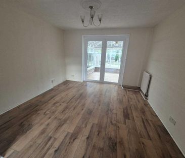 Stainburn Avenue - Photo 2