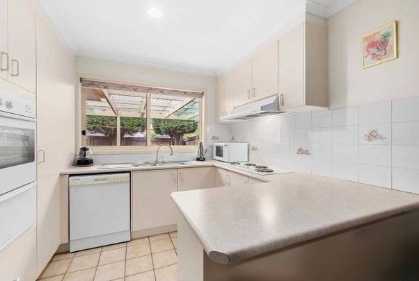 110 Pindari Avenue, Mill Park - Photo 1
