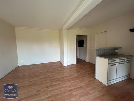 Location Appartement 2 pièces 42m² BRIVE LA GAILLARDE 19100 - Photo 2