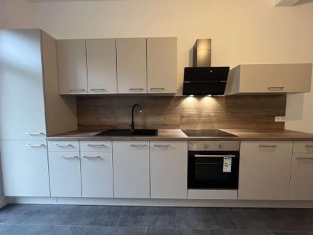 ✨Neu! 3 Zimmer-Wohnung mit modernem Wannenbad & neuer Einbauküche - Foto 5