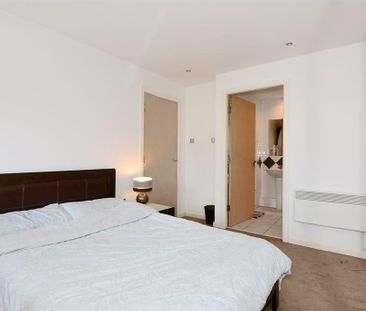 2 Bed Flat, Albion Street, LS2 - Photo 6