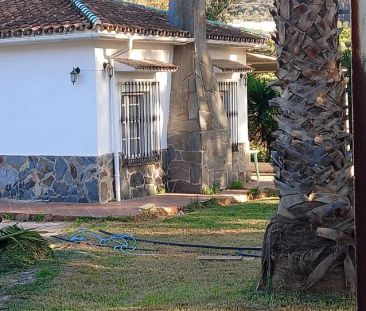 Alquiler de casa o chalet independiente en Carretera Coín-Cártama s/n - Photo 1