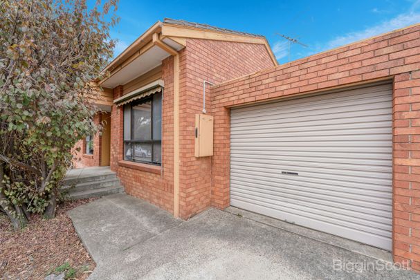 Two Bedroom Villa Unit in Charming Village Setting - Photo 1