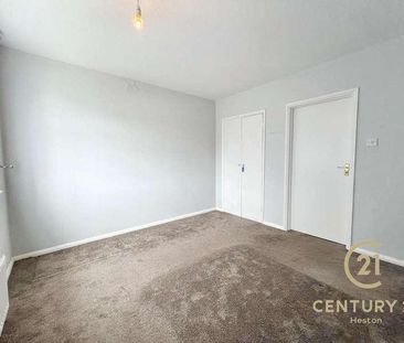 North Hyde Lane, TW5 - Photo 3